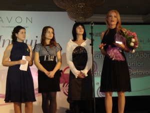 Premiile Femeia Anului 2009, decernate de revista Avantaje in parteneriat cu Avon