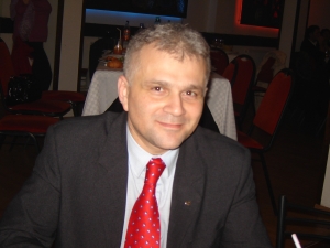 Comisarul Christian Ciocan nu si-a uitat nici de 8 Martie colegele din Mehedinti