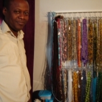 Abi Arimani din Rwanda: "In mai voi veni cu o varietate mare de pietre, aduse din India!"
