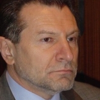 Mircea Geoana a refuzat sa supuna votului introducerea pe ordinea de zi a revocarii sale