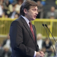 Crin Antonescu: PD-L vrea sa puna mana pe toata Romania