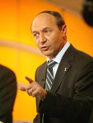 Train Basescu spera ca Parlamentul sa aprobe planul american antiracheta inaintea summitului NATO de la Lisabona