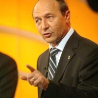 Train Basescu spera ca Parlamentul sa aprobe planul american antiracheta inaintea summitului NATO de la Lisabona