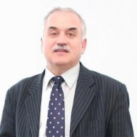 Oficiali achitati intr-un proces pentru pamant.