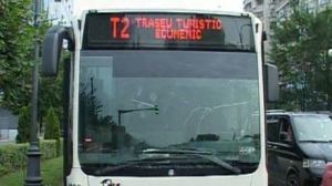 Programul Turism ecumenic cu RATB a inceput cu stangul: Turisti raniti in urma ciocnirii a doua autobuze pe traseul spre manastirea Caldarusani