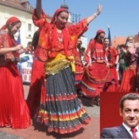 Comisia Europeana il pune la punct pe Sarkozy: Tiganii nu pot fi expulzati legal din Franta!