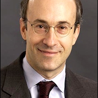 Profesor Kenneth Rogoff (Harvard): Romania pe lista tarilor care pot esua. Din cauza taierii salariilor cu 25% si a maririi TVA la 24%!