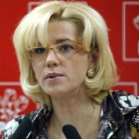 Eurodeputata PSD Corina Cretu a cerut in plenul PE retragerea calitatii lui Laszlo Tokes de vicepresedinte al Parlamentului European