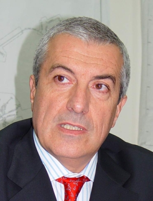 Tariceanu: Cetatenii sa aprecieze daca Guvernul Boc trebuie sa demisioneze