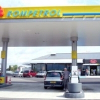Rompetrol scumpeste benzina cu 6 bani/litru