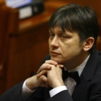 Crin Antonescu ar obtine 32% daca ar fi alegeri prezidentiale