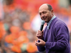 Televiziunea americana MSNBC: Basescu, "Cel mai fraier om din lume"