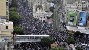 Sustinatorii lui Mubarak s-au luat la bataie cu opozantii presedintelui, la Cairo
