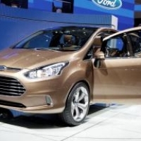 Ford amana investitiile la Craiova