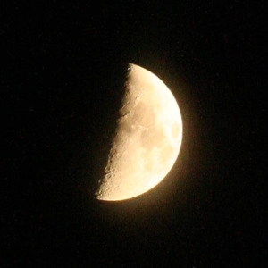 Pamantul este in pericol pe 19 martie, cand Luna se va apropia periculos de mult de Terra