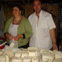 Familia Poponeci din Sirnea, Brasov: "Facem reduceri la produse la fiecare editie!"