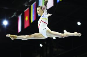 La un pas de podium