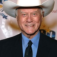 Actorul american Larry Hagman a fost diagnosticat cu cancer, insa medicii spun ca este vorba despre o forma tratabila a bolii