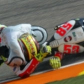 Motociclistul Marco Simoncelli a decedat in urma unui accident la Marele Premiu de la Sepang