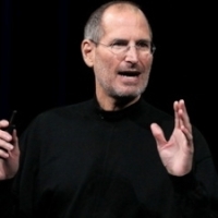 Steve Jobs va avea o statuie din bronz, ce va fi dezvelita pe 20 decembrie, la Budapesta