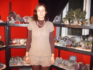 Anamaria Vidu: "Sculpturi din smarald si geode de ametist si citrin!"