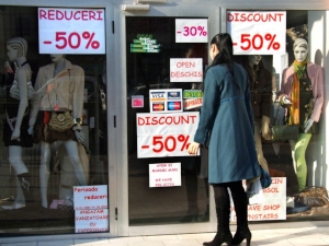 Magazinele LTB,Lee Cooper, Glow,Terranova, Kenvelo si Meli Melo au anuntat deja reduceri de preturi pana la 70%