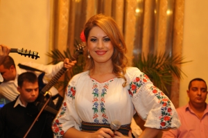 Ornela Pasare: "Fac bani din vocea mea de la 14 ani!"