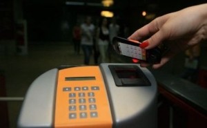 Orange introduce de la 1 ianuarie 2012 plata cu telefonul mobil a calatoriei la metrou 