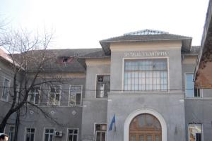 Mai multi bani pentru spitalele din Banie in 2012