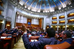 Parlamentarii USL se retrag din activitatea uzuala pastrandu-si mandatul si dreptul la vot