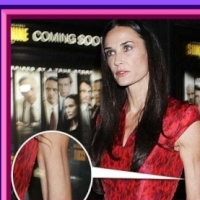 Actrita Demi Moore, internata la spital din cauza anorexiei si a depresiei