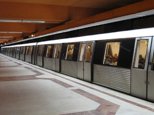 Trenurile de metrou vor circula astazi pana la ora 1.00 