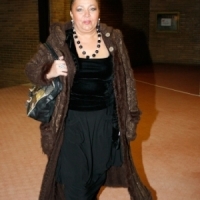 LIZA PANAIT - VINTAGE SYMPHONY, la World Trade Plaza