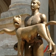 Statuia Imparatului Traian este pe locul 1 in topul celor mai urate statui din Bucuresti