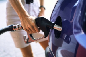 Pe locul 7 in lume: Pretul benzinei in Romania raportat la venitul mediu zilnic 