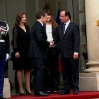 Francois Hollande este investit astazi in functia de presedinte al Frantei