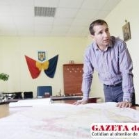 Exclusiv, Dolj: CANDIDAT LA PRIMARIE, AGRESAT DE PRIMARUL IN FUNCTIE