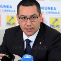 HotNews.ro:  Victor Ponta, conferinta de presa din Palatul Parlamentului
