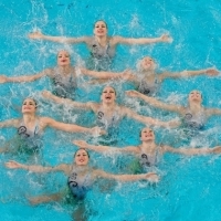 Inotul sincron si gimnastica ritmica, probe sportive interzise barbatilor