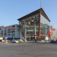 Mall-ul Liberty Center din Rahova a fost vandut cu pretul de 60 de milioane de euro