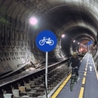 Afacerea pistelor si semafoarelor pentru biciclisti