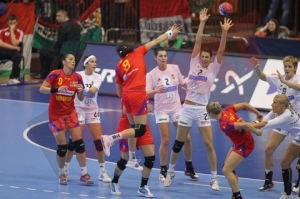 Campionatul mondial de handbal feminin 2013: Romania a invins Ungaria cu 21 - 17