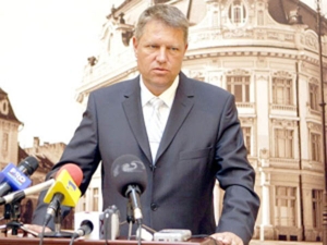 Klaus Iohannis nu vrea sa plece de la Primaria Sibiului, pretextand ca nu accepta postul de ministru de Interne daca nu este numit si vicepremier!
