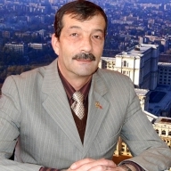 Jocul de-a motiunea si jocul de-a demisia