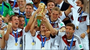 FINALA CM FOTBAL 2014 : Dupa ce a batut ARGENTINA cu 1  - 0, GERMANIA este CAMPIOANA MONDIALA 