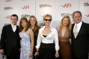 Femei de la Hollywood care au facut copii dupa 40 de ani : Meryl Streep