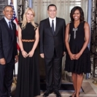 Fotografie istorica: Presedintele SUA, Barack Obama, si Premierul Romaniei, Victor Ponta, total eclipsati de doua doamne superbe
