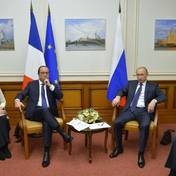 Presedintele rus, Vladimir Putin, si cel francez, Francois Hollande, s-au intalnit sambata la Moscova