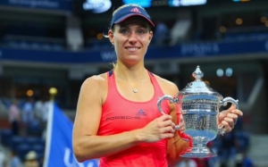 Angelique Kerber, castigatoare a US Open, a intrat in posesia unui cec de 3,5 milioane de dolari si a 2.000 puncte WTA