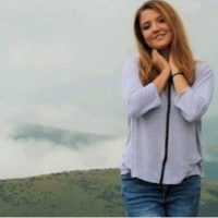 Studenta Teodora Tudose a murit purtand in pantece embrionul fratelui geaman